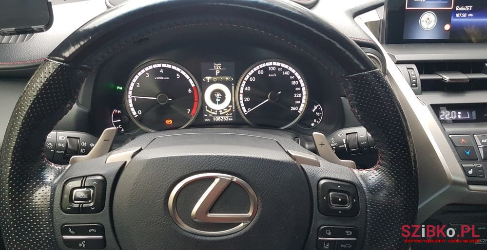 2016' Lexus NX photo #2