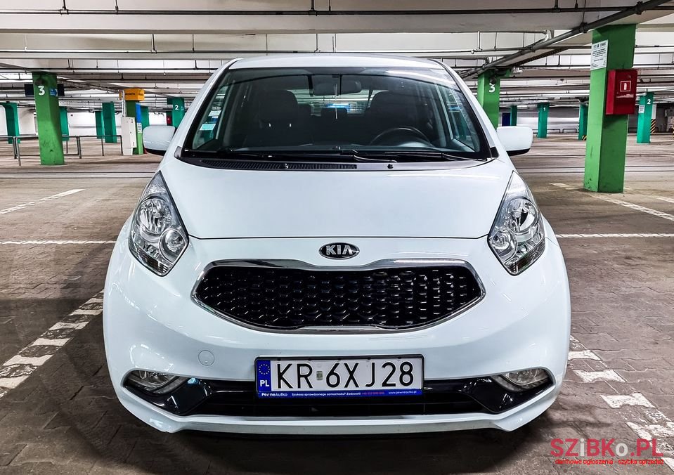 2015' Kia Venga photo #1
