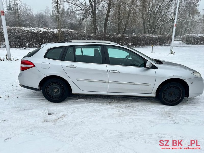 2009' Renault Laguna 2.0 Dci Dynamique photo #3