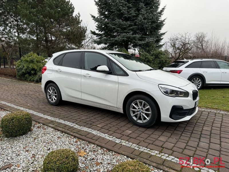 2021' BMW 2 Series 218D Advantage photo #2