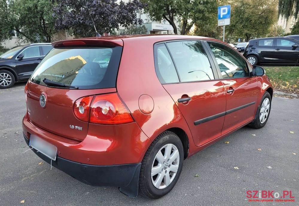 2006' Volkswagen Golf photo #6