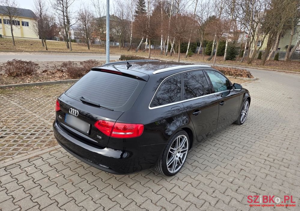 2014' Audi A4 Avant photo #6