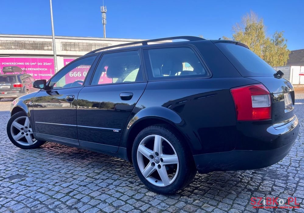 2002' Audi A4 Avant photo #4