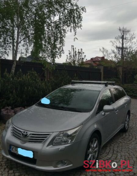 2011' Toyota Avensis photo #1