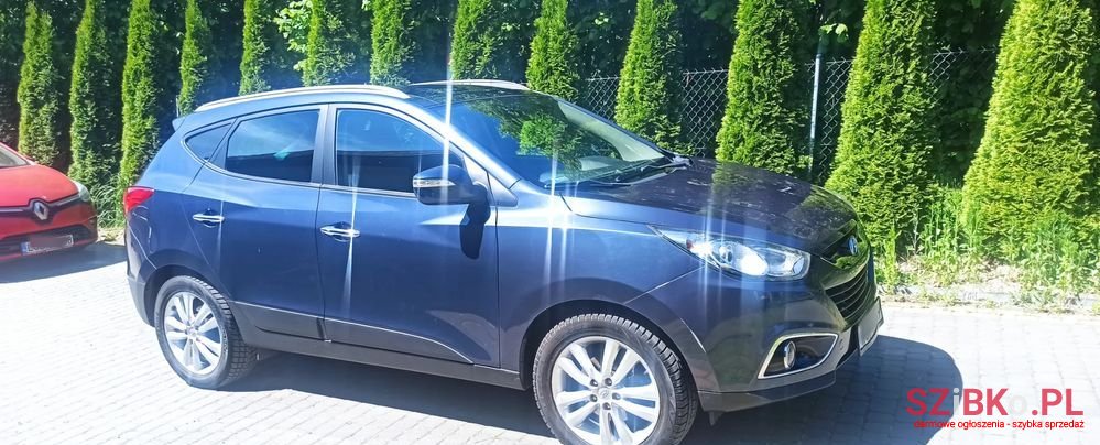 2011' Hyundai ix35 photo #1