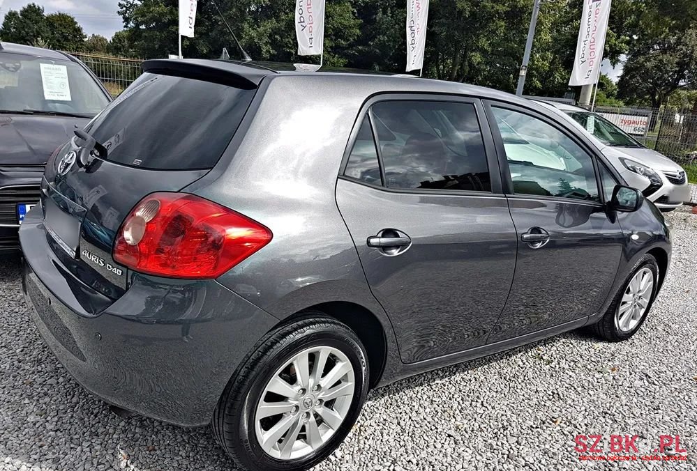 2007' Toyota Auris 2.0 D-4D Executive photo #5