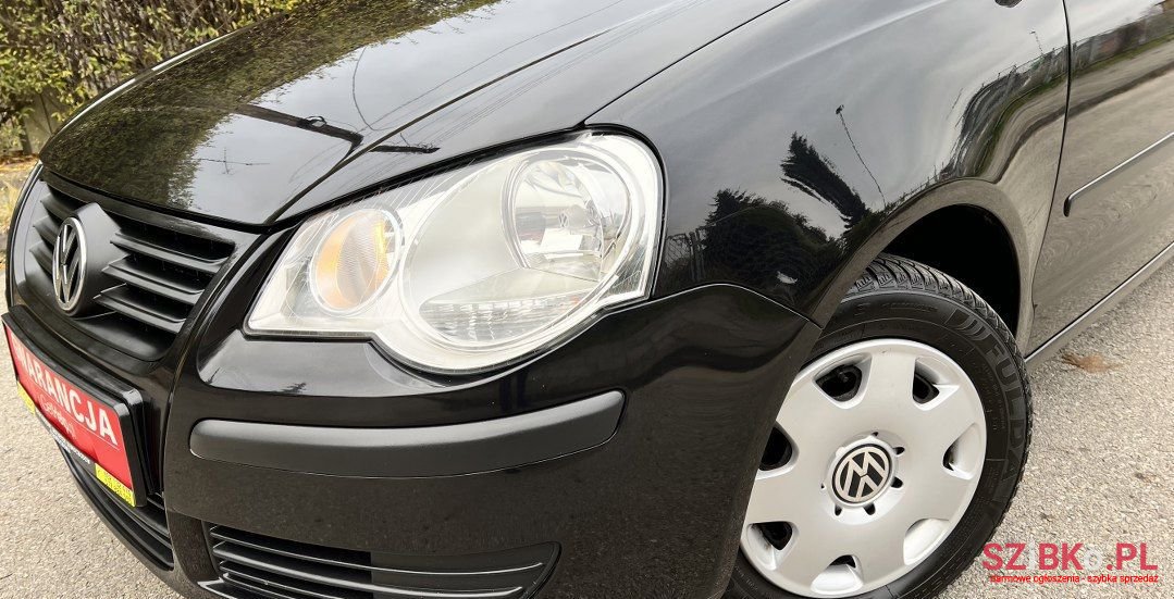2006' Volkswagen Polo photo #1