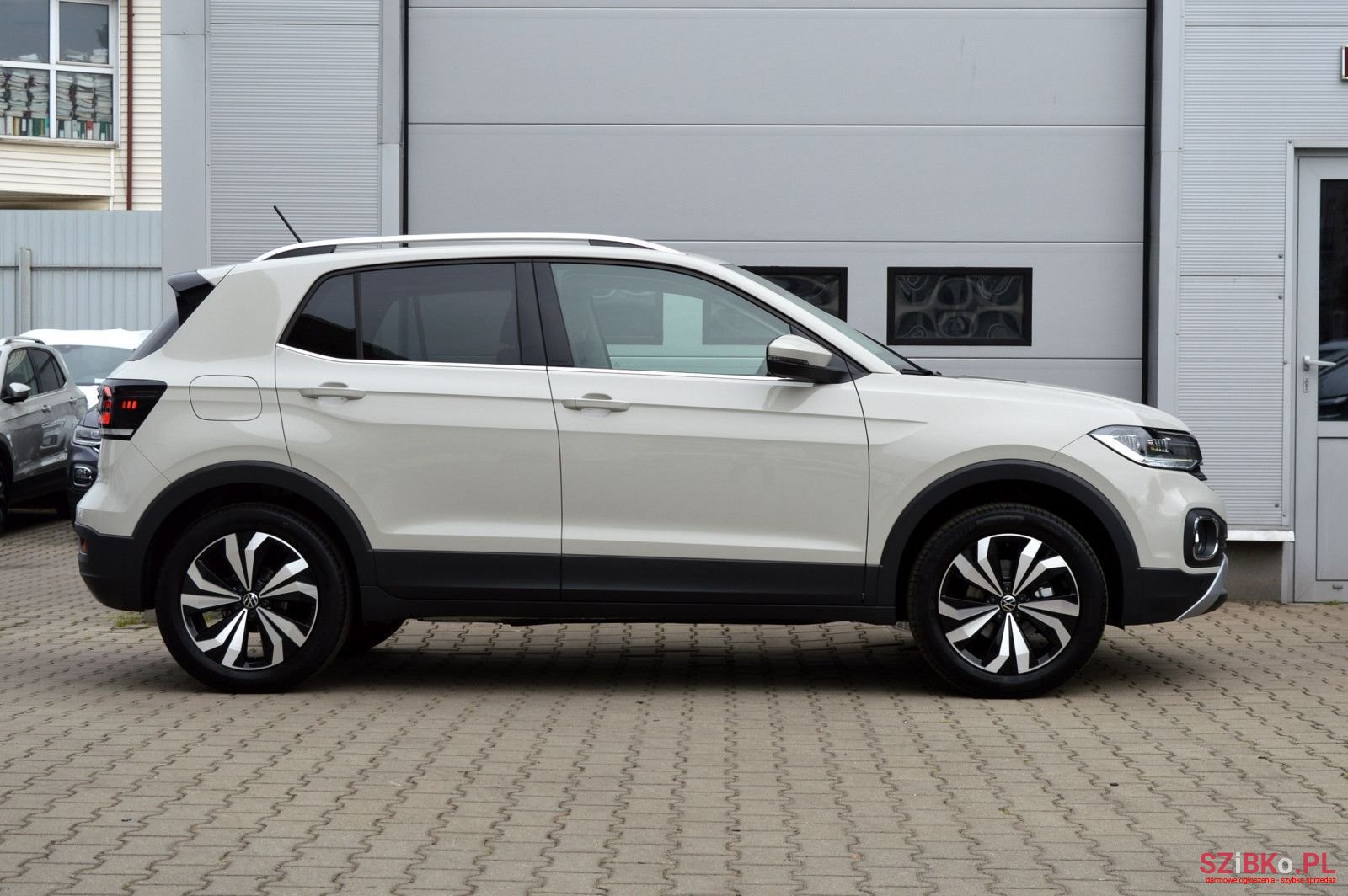2023' Volkswagen T-Cross photo #3