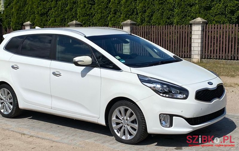 2016' Kia Carens photo #1