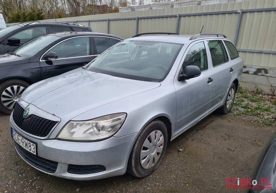 2013' Skoda Octavia photo #2