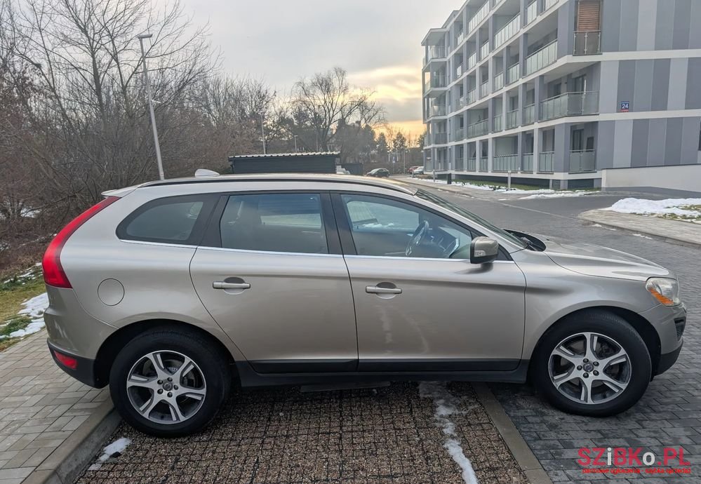 2013' Volvo Xc 60 2.4D Awd Momentum photo #6