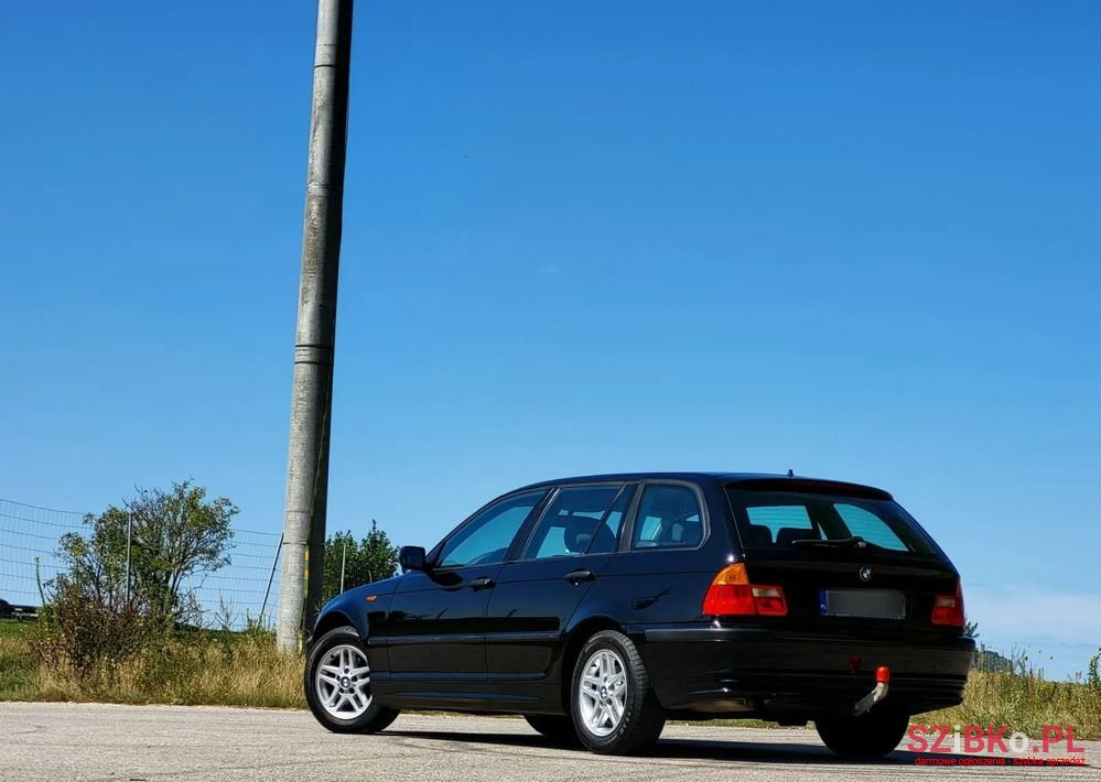 2005' BMW 3 Series 318D Touring photo #2