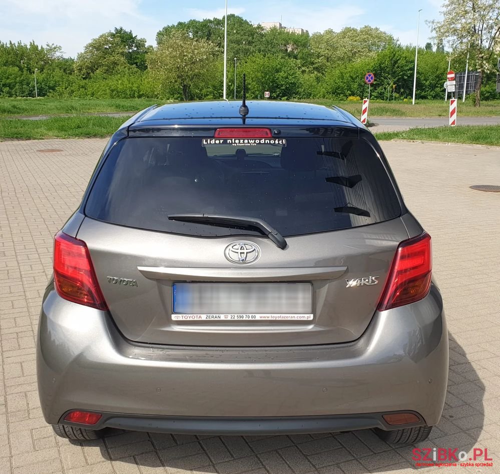 2016' Toyota Yaris 1.33 Selection Platinum photo #5