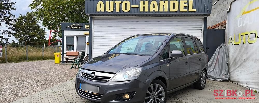 2010' Opel Zafira 1.8 Sport photo #1