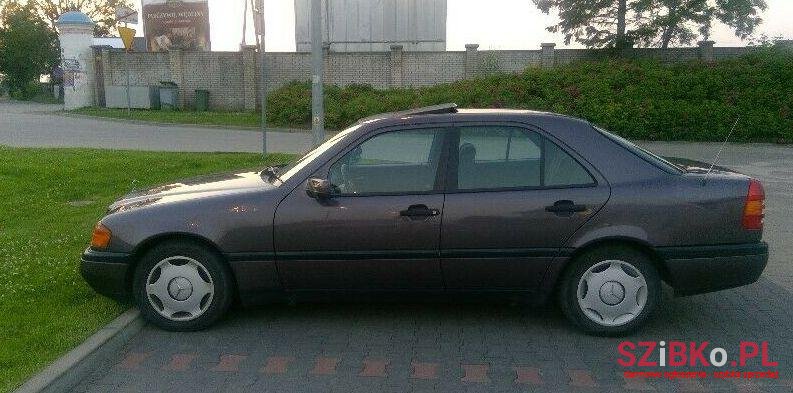 1993' Mercedes-Benz Klasa C photo #1