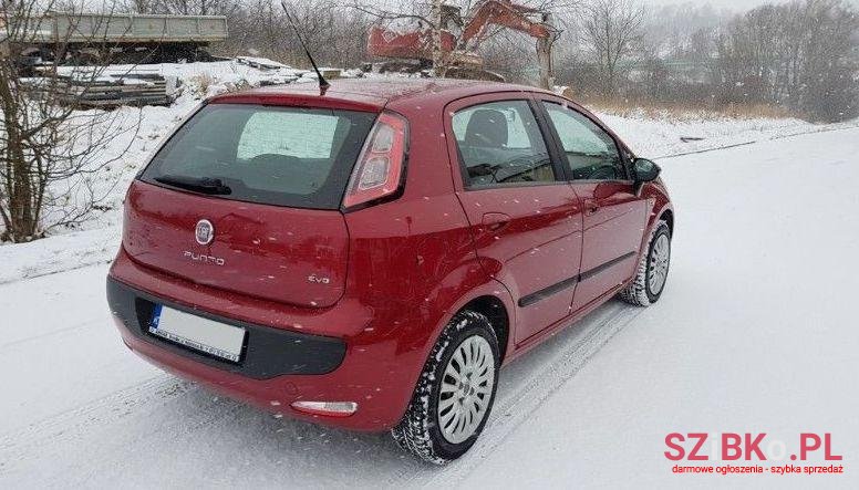 2010' Fiat Punto photo #1