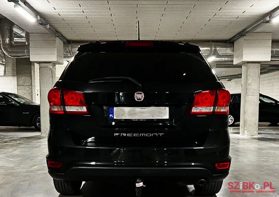 2013' Fiat Freemont photo #6