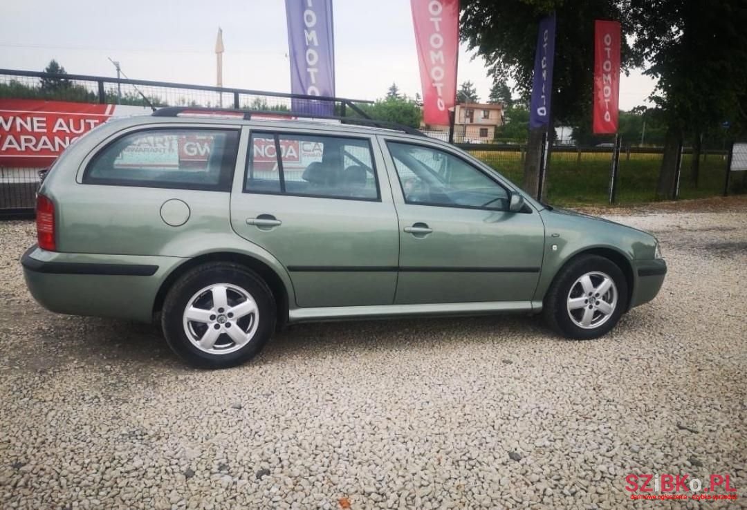 2002' Skoda Octavia photo #6