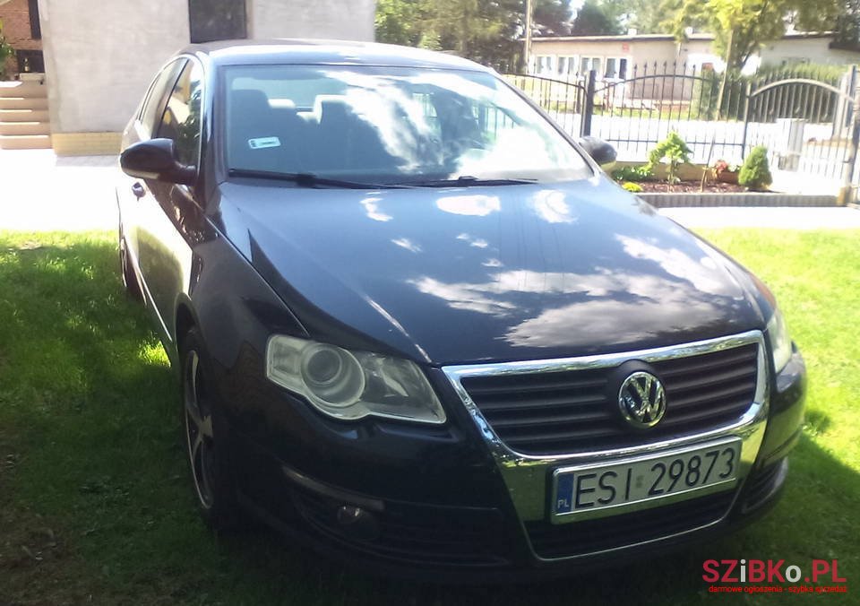 2008' Volkswagen Passat photo #1