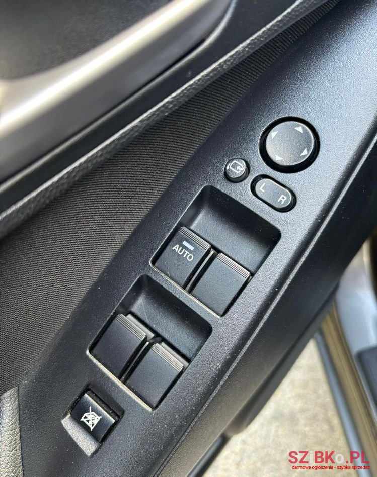 2013' Mazda 3 photo #6