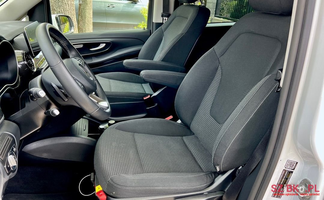 2021' Mercedes-Benz Klasa V photo #5