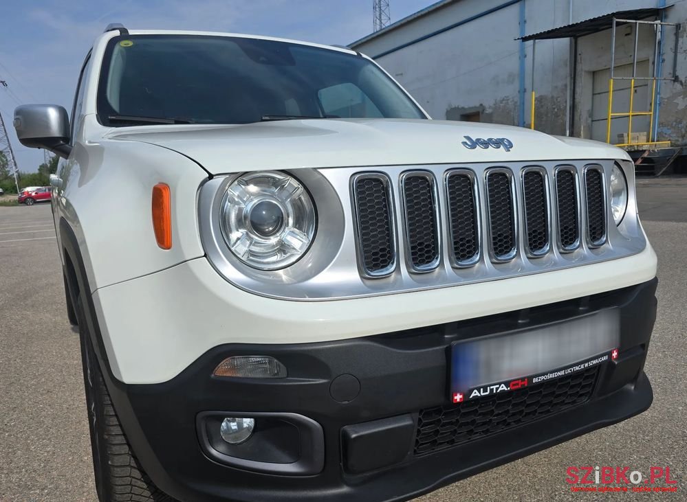 2016' Jeep Renegade photo #1