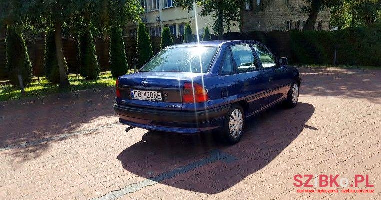 1996' Opel Astra photo #1