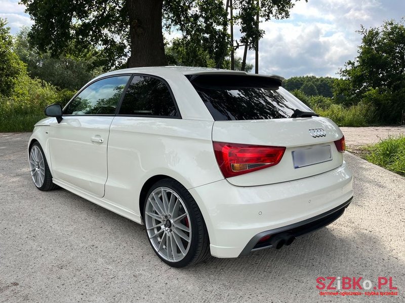 2011' Audi A1 2.0 Tdi S Line Sportpaket photo #4