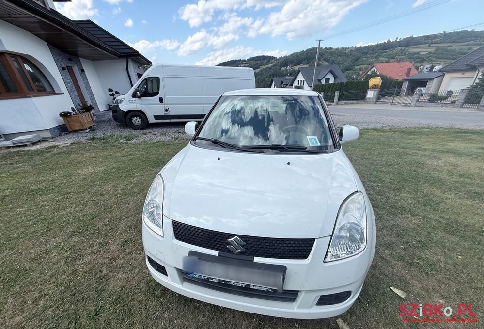 2006' Suzuki Swift photo #3
