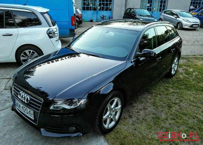 2010' Audi A4 photo #1