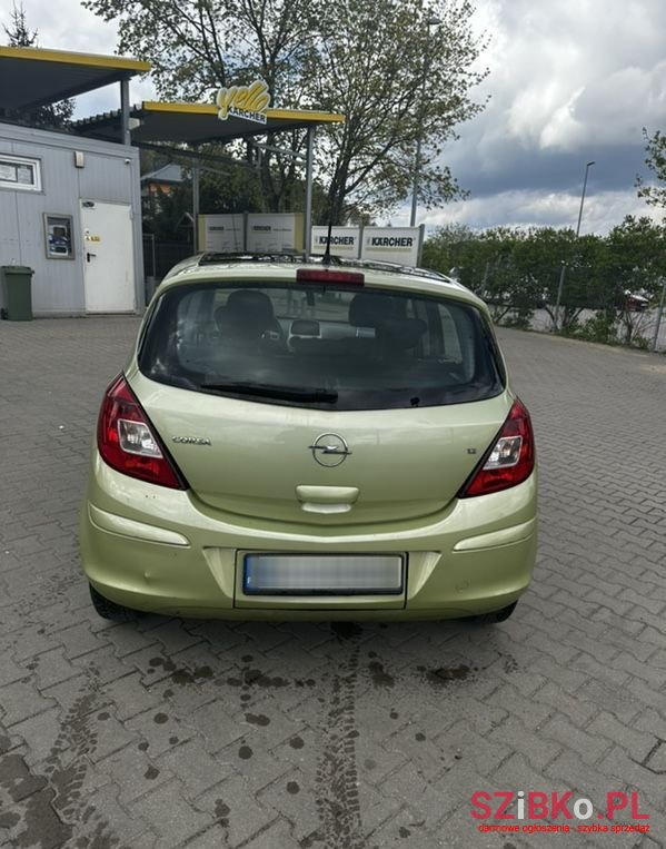2007' Opel Corsa 1.2 16V Cosmo photo #3