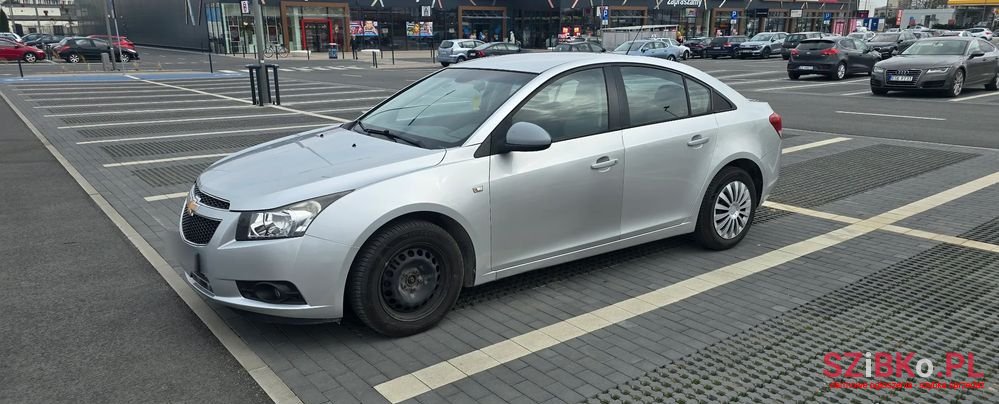 2011' Chevrolet Cruze 1.6 Ls photo #4