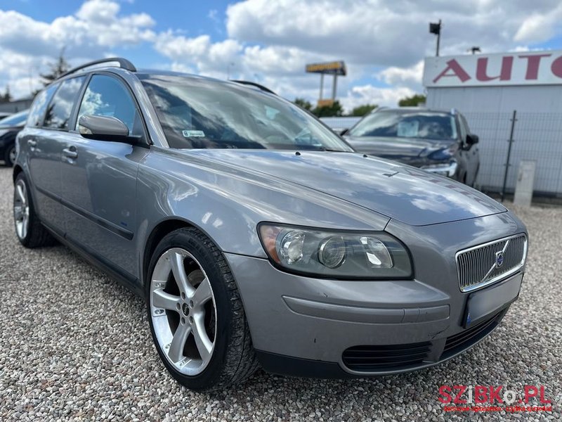 2006' Volvo V50 2.0D photo #1
