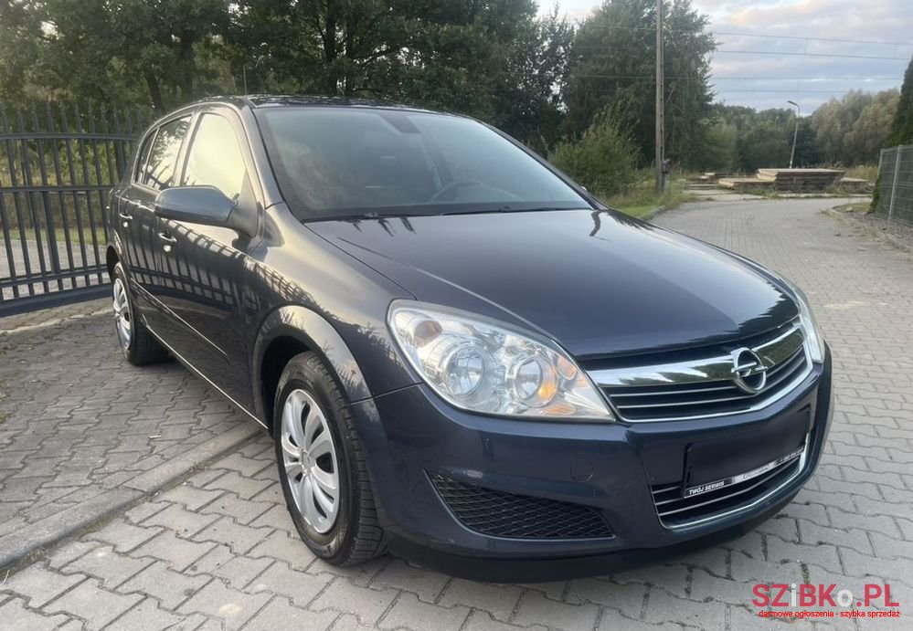 2007' Opel Astra Ii 1.6 Start photo #3