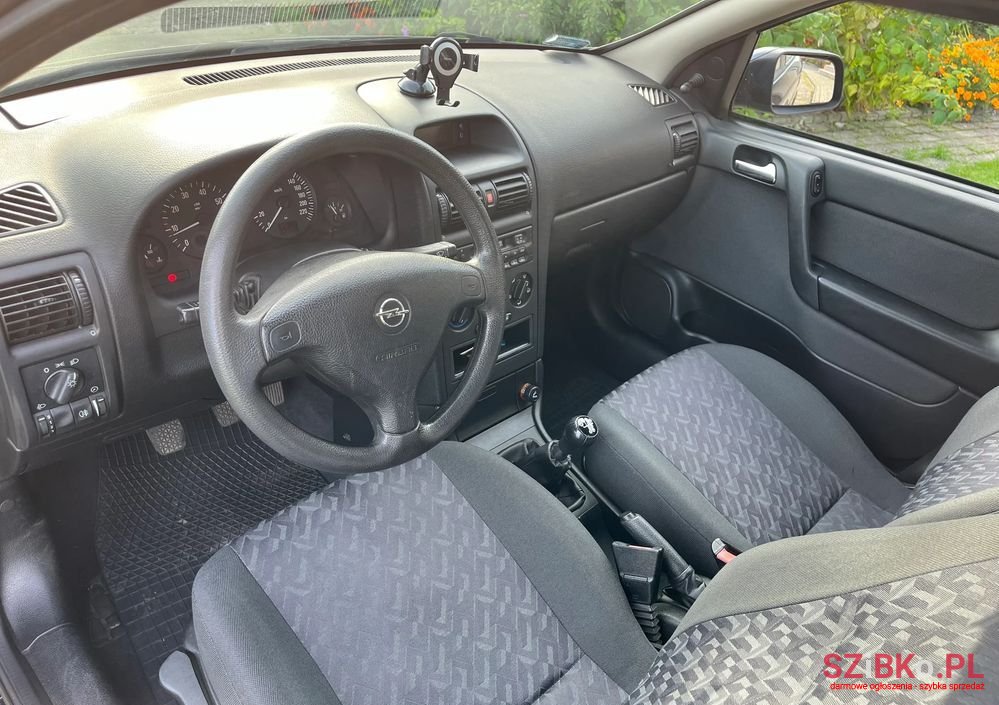 2002' Opel Astra Ii 1.6 Gl / Start photo #5