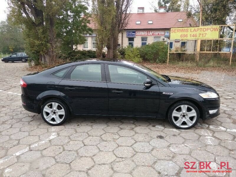 2011' Ford Mondeo photo #3