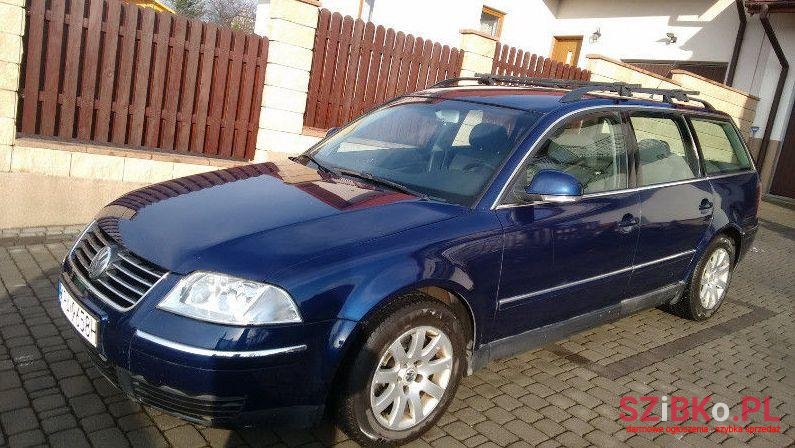 2004' Volkswagen Passat photo #4