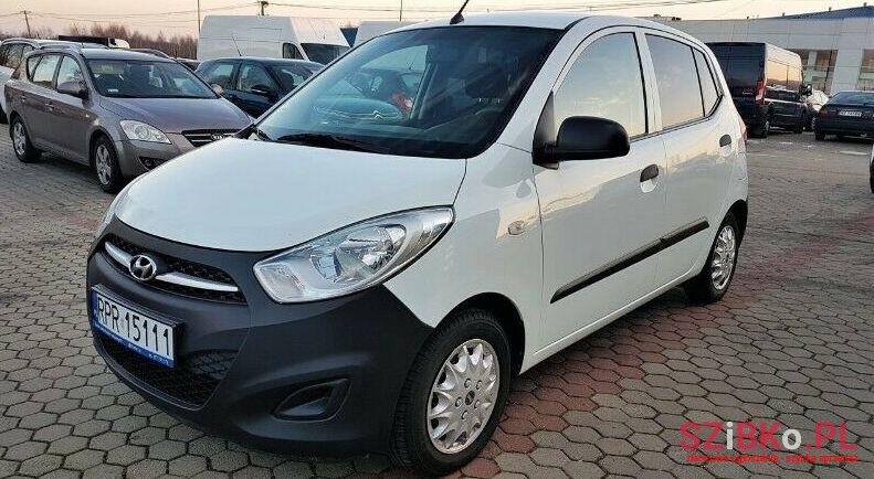 2013' Hyundai i10 photo #1