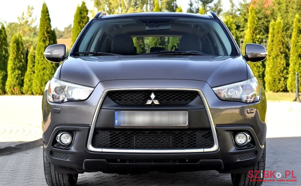 2011' Mitsubishi ASX photo #3