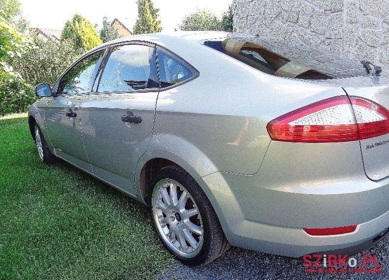 2010' Ford Mondeo photo #1