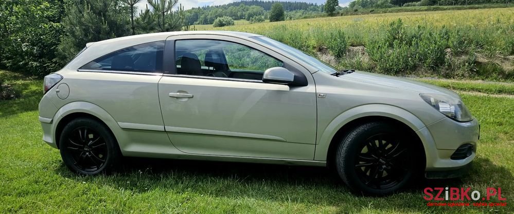 2008' Opel Astra photo #6