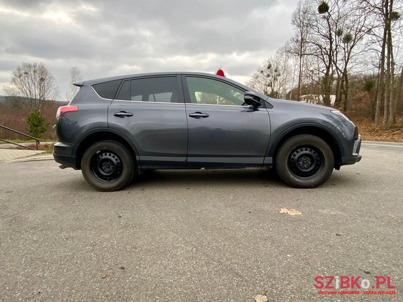 2018' Toyota RAV4 2.0 Premium 4X4 photo #5