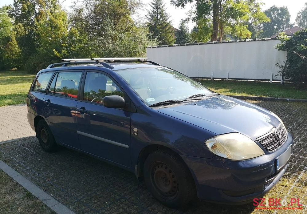 2004' Toyota Corolla photo #3