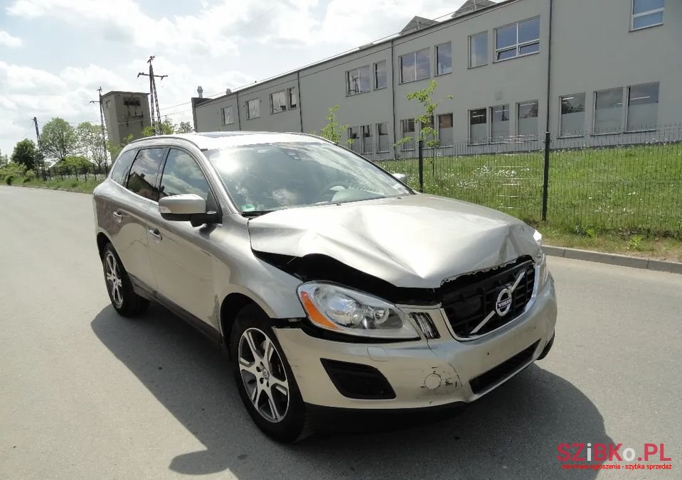 2011' Volvo Xc 60 photo #3