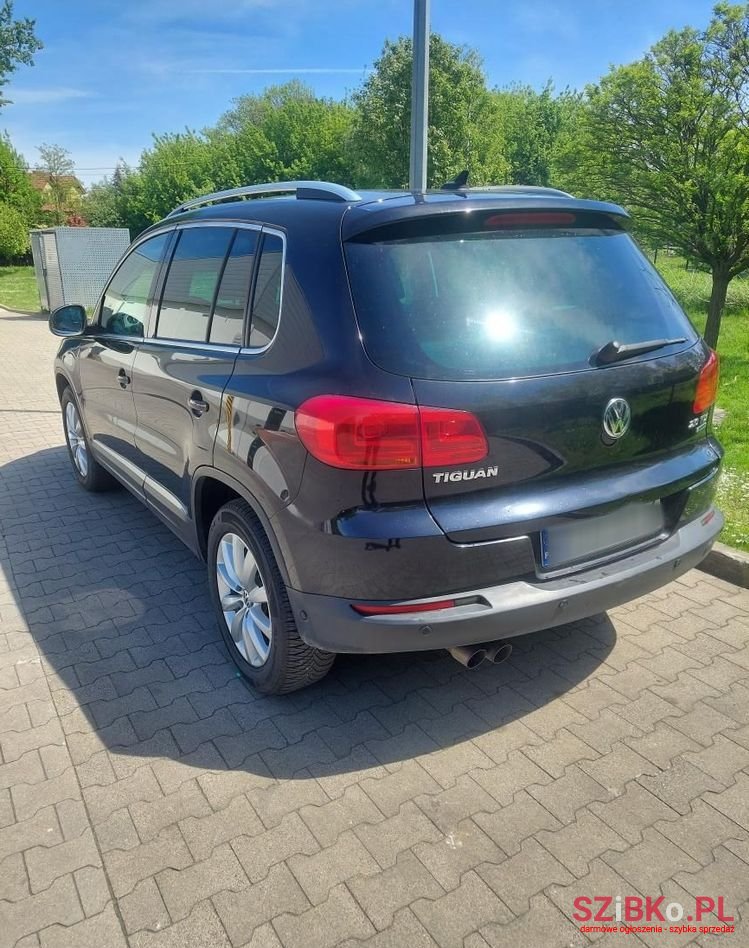 2012' Volkswagen Tiguan photo #4