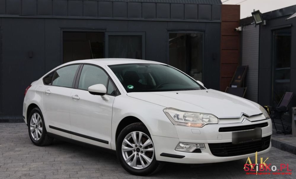2010' Citroen C5 photo #2