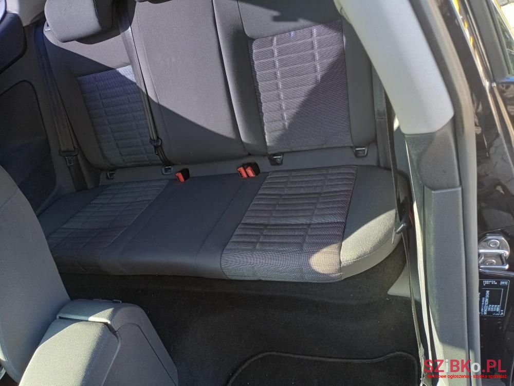 2007' Volkswagen Golf photo #3