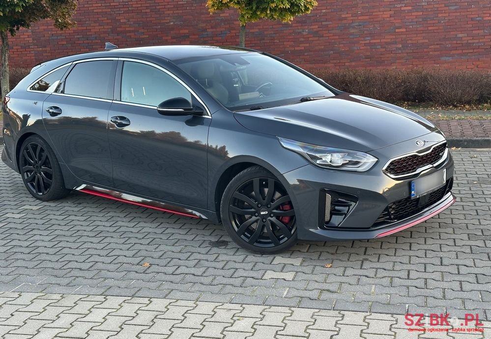 2019' Kia Proceed photo #4