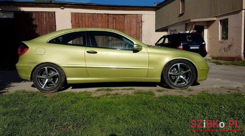 2001' Mercedes-Benz W203 C180 photo #1