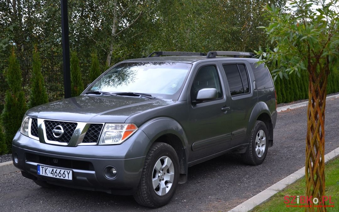 2007' Nissan Pathfinder photo #1